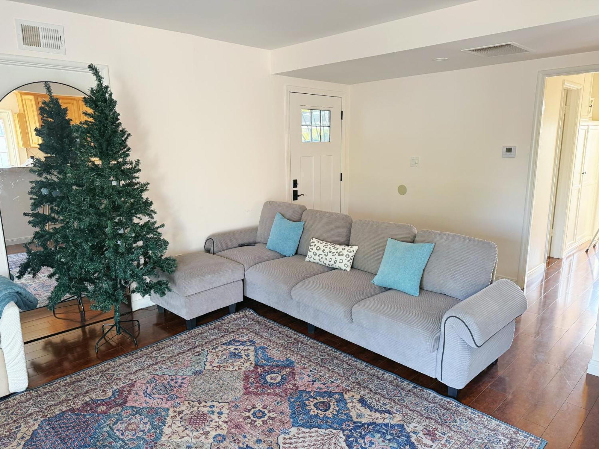 Holiday home Canyon View 2Br Near Beach Balcony Retreat W Parking San Diego